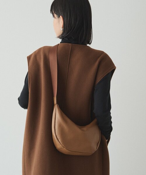 ソフトレザーラウンドショルダーバッグ｜ラシットの通販｜&mall