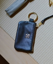 カラビナ付き ソフトレザーマルチケース