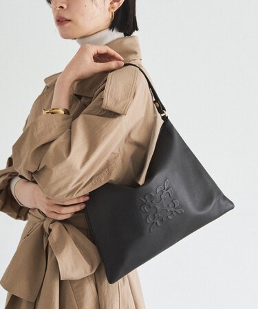 ソフトレザーショルダーバッグ