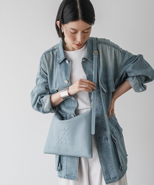 ソフトレザーショルダーバッグ