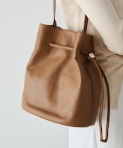 レザー巾着バケットバッグ