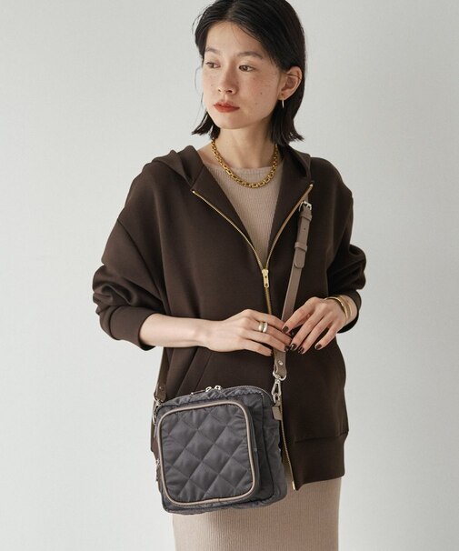 キルティングスクエアショルダーバッグ