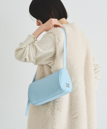 ソフトレザーロールショルダーバッグ