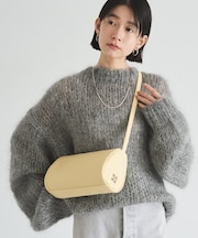 ソフトレザーロールショルダーバッグ