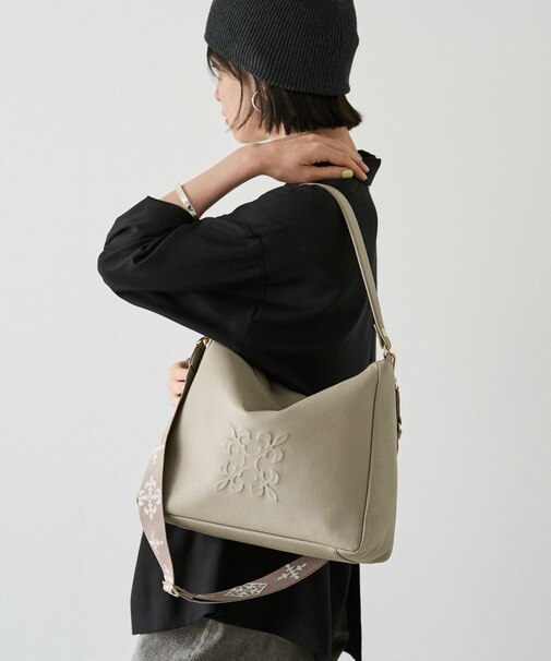 エンボスモノグラム2WAYショルダーバッグ
