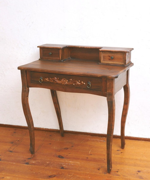 【Baroque -makeup room-】アンティークデスク