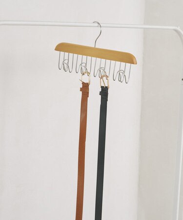 ウッドベルトハンガー