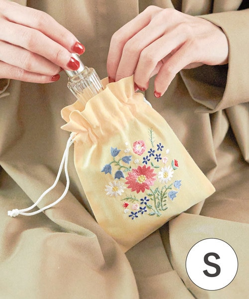 商談中　花街のお持ち物　撫子刺繍　可愛い本麻の巾着　浴衣にも　化粧ポーチにも 商談中 花街のお持ち物 撫子刺繍 可愛い本麻の巾着 浴衣にも