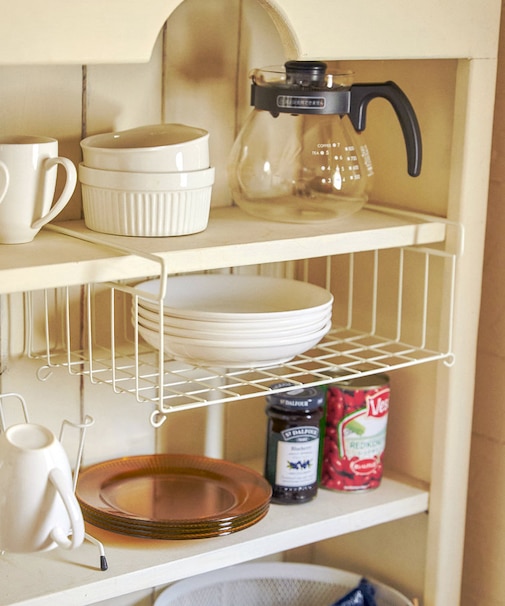 ワイヤー吊り下げ収納ラック