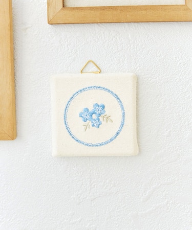 ネモフィラ刺繍ファブリックパネル