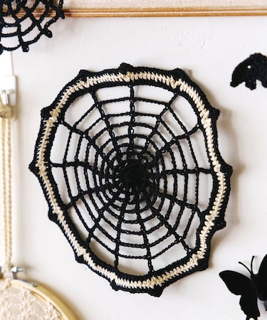 クロッシェ蜘蛛の巣ドイリー／Crochet Halloween