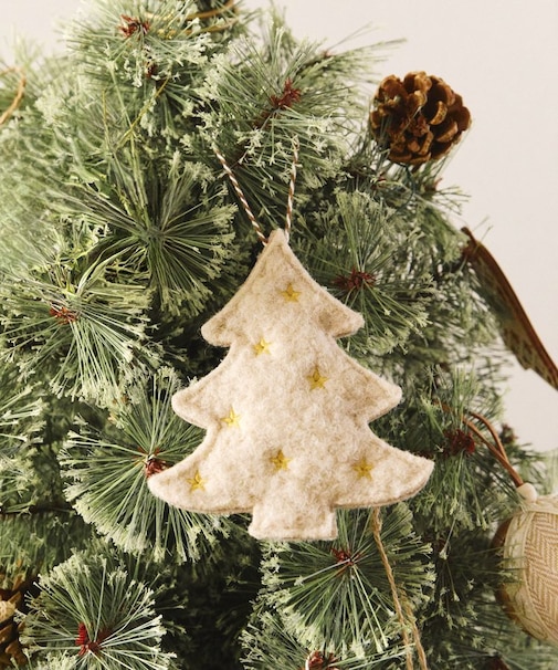 フェルト刺繍ツリーオーナメント／ナチュラルクリスマス
