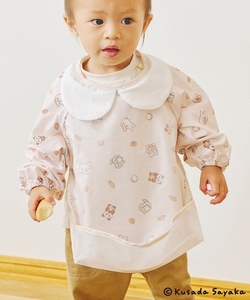 総柄襟付きお食事スモック／Kusada Sayaka×salut!