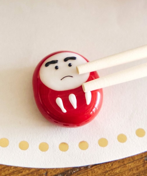 ガラスの箸置きだるま／花ひらく、新春のうつわ