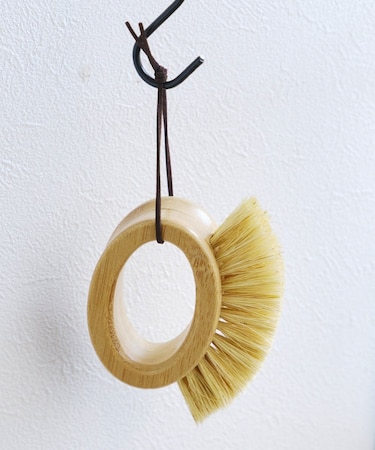 グリップブラシ／飾る掃除道具