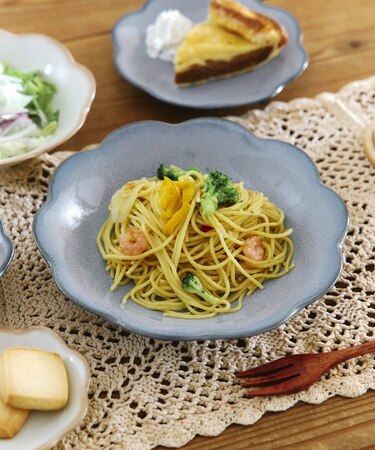 フラワーディーププレート：21.5cm