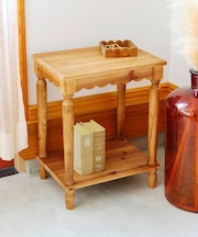 スカラップサイドテーブル