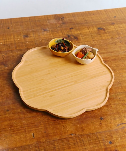 お花の木製トレイ：34cm／おばんざい