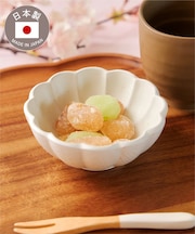 菊鉢：10cm／お茶とお団子