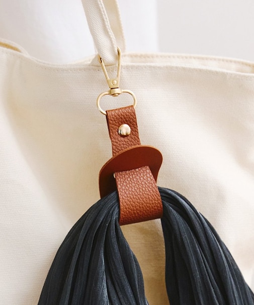 フェイクレザーアームカバーホルダー