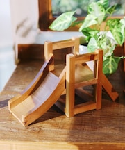 ウッドすべり台風スタンド／GREEN PARK