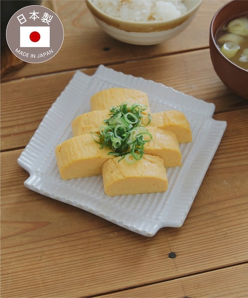美濃焼つぶつぶ角皿／新米が主役