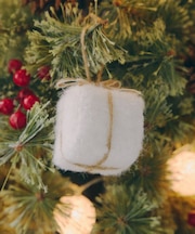 ファブリックラメプレゼントオーナメント／Natural Christmas