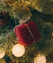 ファブリックラメプレゼントオーナメント／Natural Christmas