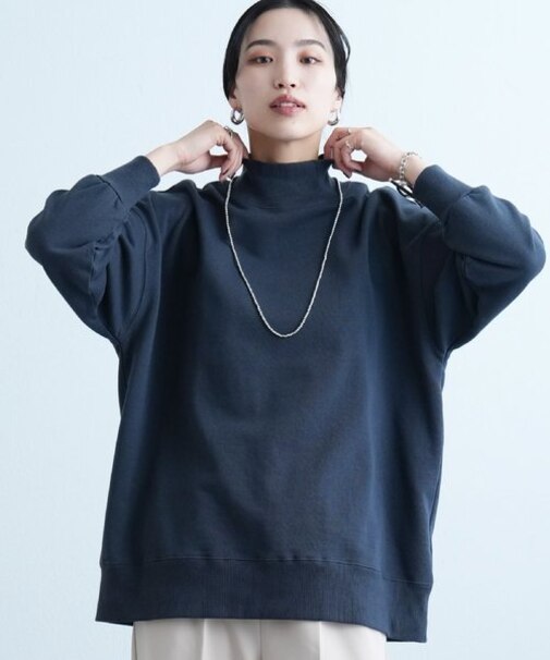 裏毛ハイネックプルオーバー