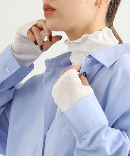 【WEB / 一部店舗限定】シアーネット指ヌキハイネックプルオーバー