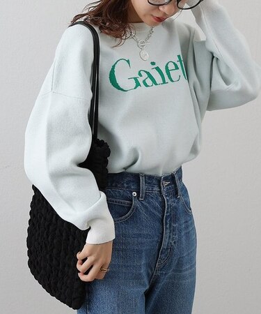 ロゴジャガードニットプルオーバー