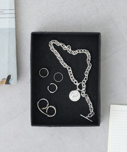 フェイクレザートレー?