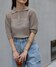 ベージュ