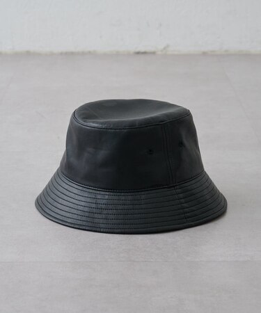 フェイクレザーバケットハット