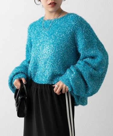 【着用動画あり】クロップドボリュームスリーブシャギーラメニット