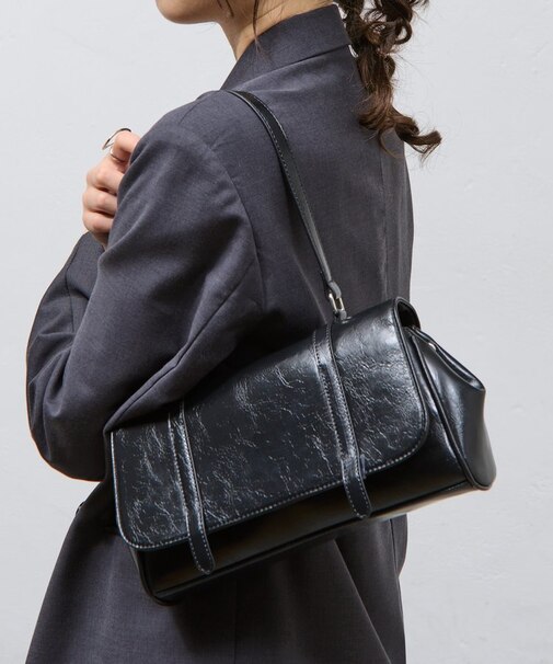 ヴィンテージ合皮ワンハンドルフラップバッグ