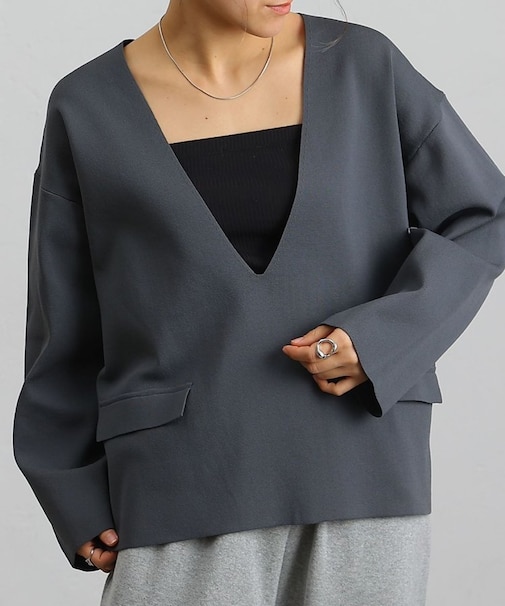 エステルヤーンVネックプルオーバー