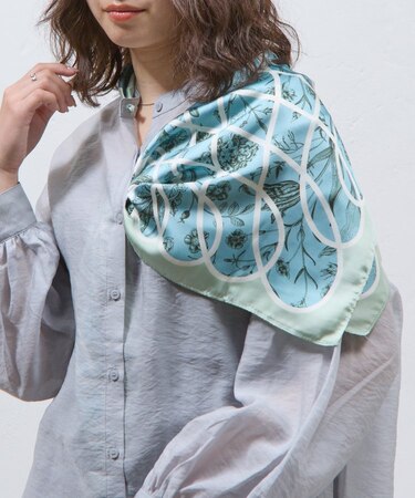 ウェーブフラワースカーフ 70×70