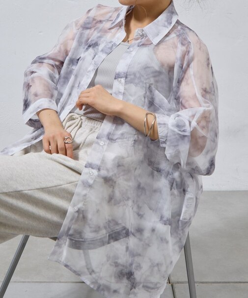 シアープリントドルマンシャツ