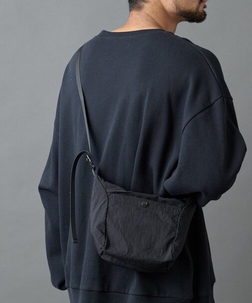 【UNISEX/超軽量70g】ソフトナイロンミニショルダーバッグ