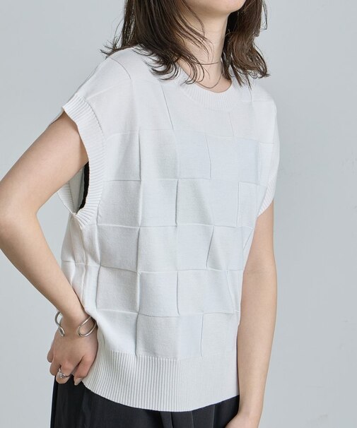 格子柄ニットベスト