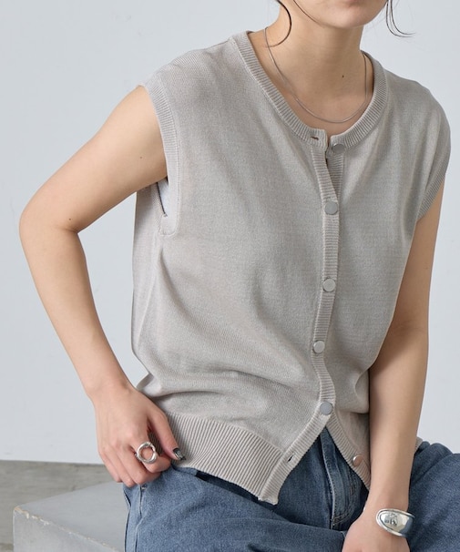 【WEB限定】ニットボタンベスト