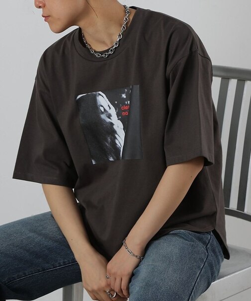 裾ラウンドフォトプリントTシャツ