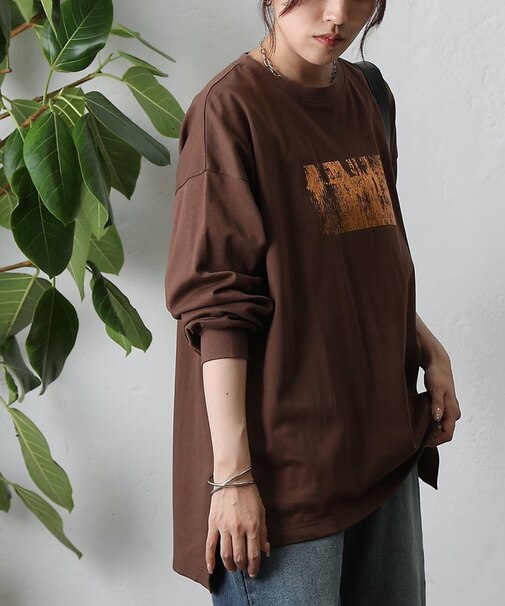 箔プリント袖リブ長袖Tシャツ