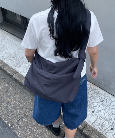 ナイロン中綿ソフトレクタングルバッグ