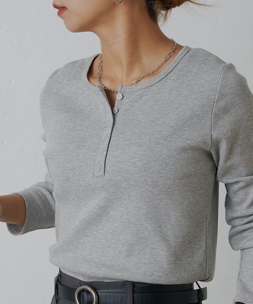 【WEB限定】ヘンリーネックテレコロングスリーブTee