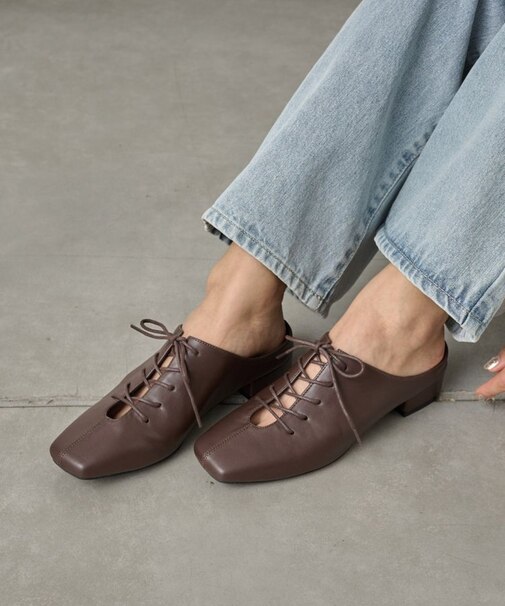 レースアップミュール