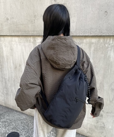【超軽量170g】撥水ソフトナイロンボディーバッグ