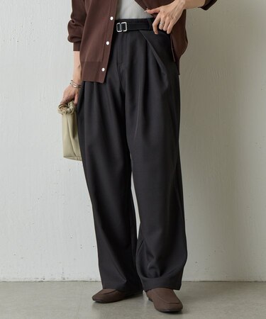 TR BOXタックパンツ