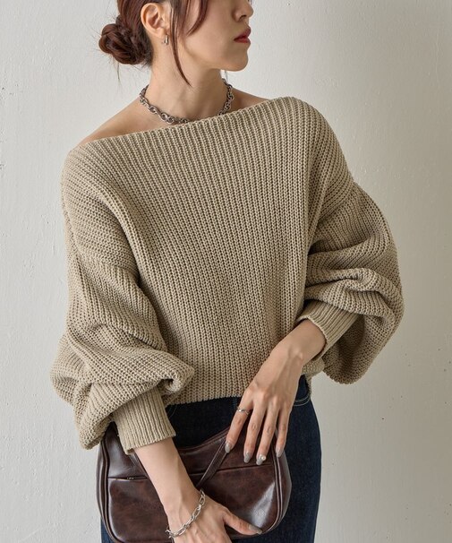 【リバイバル】モールオフショルニット